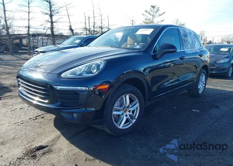 2016 Porsche Cayenne из США, поврежденный, VIN WP1AA2A25GLA10088